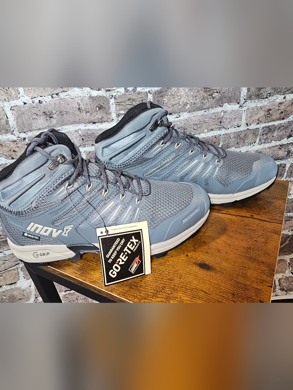 Inov-8 Roclite G 345 GTX V2 NIB Hiking Boots W Sz 8 Gore-Tex Waterproof Trail